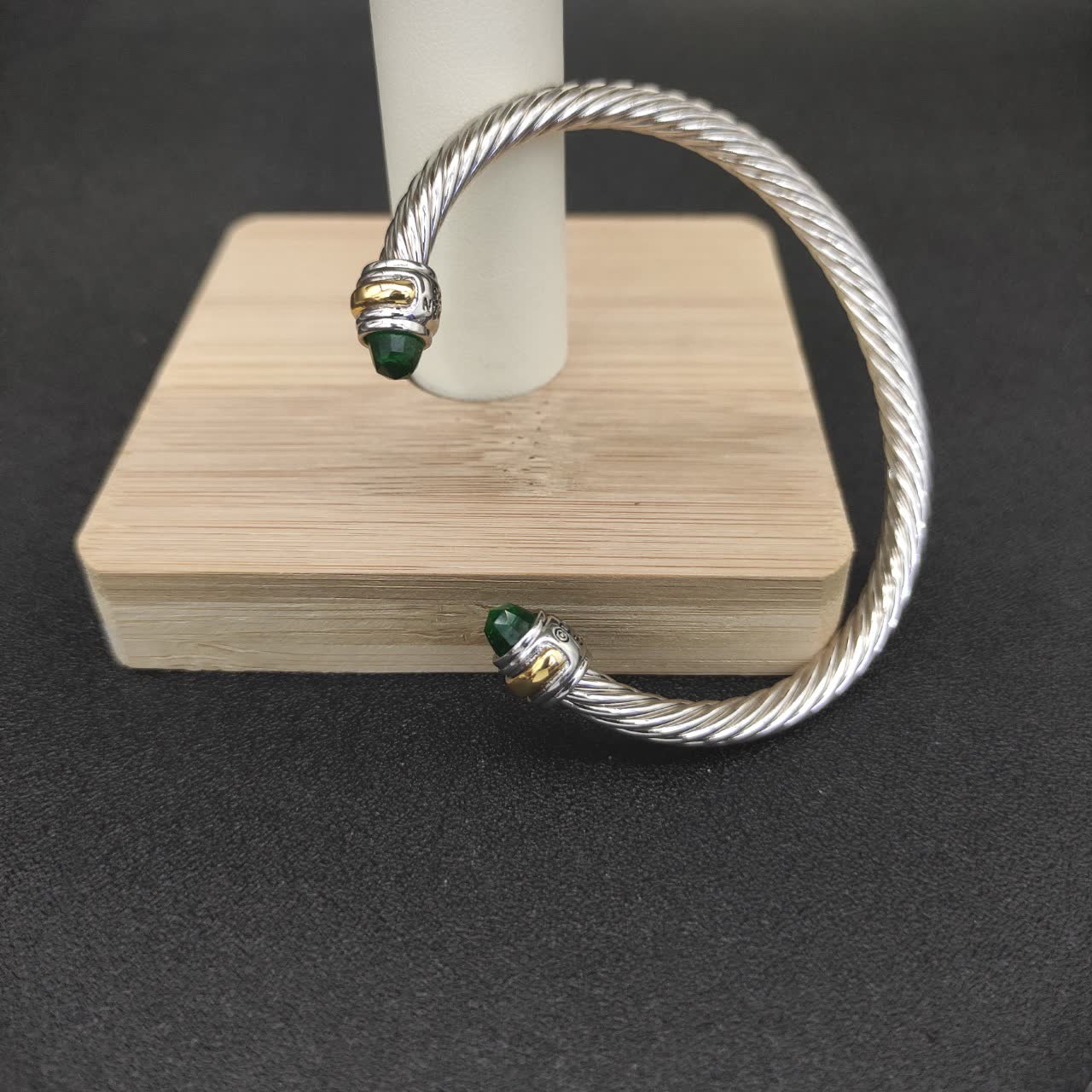 David Yurman Silver Cable Wire Bangle with Emerald Beads